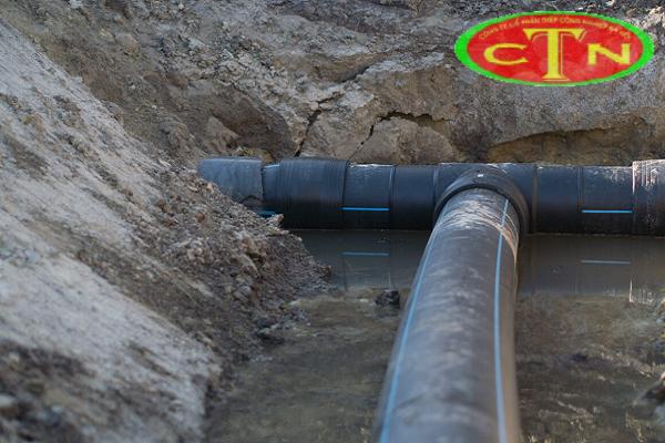 ong-nhua-hdpe-trong-duong-ong-nuoc